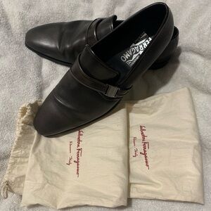 Salvatore Ferragamo Men's Vara Side Buckle Loafers
Size 10 - US size 11